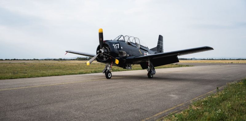 north-american-t-6-texan-tina-fly